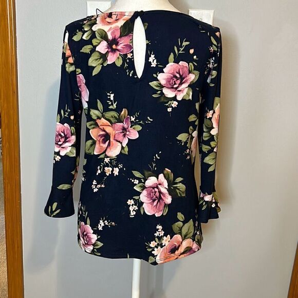 🆕 Nine Britton Stitchfix floral jersey knit top size S BIN E - Picture 4 of 9